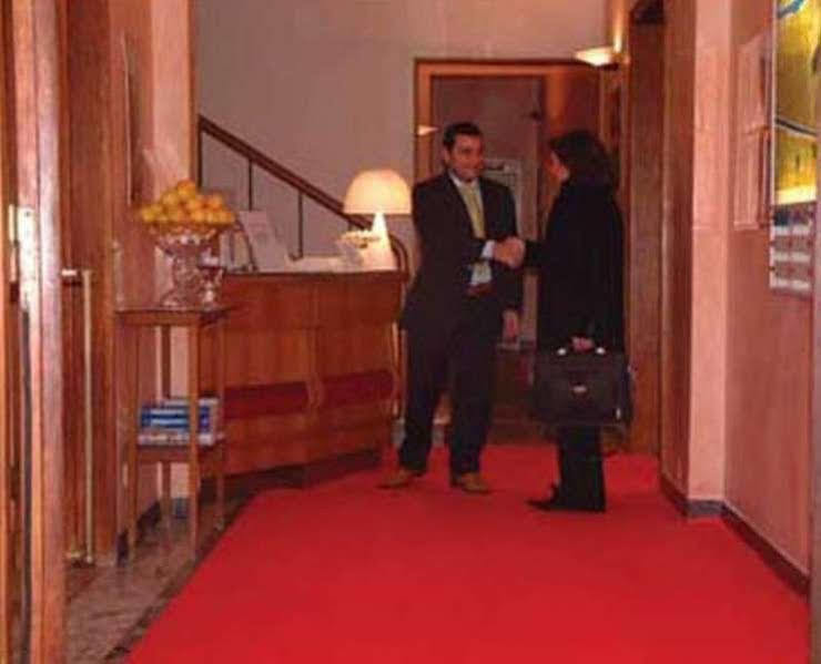 Hotel Moderno Римини Экстерьер фото